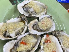 炭烧蒜蓉生蚝-贞姨美食·老字号海鲜大排档