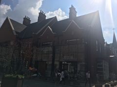 -钟书阁(松江泰晤士小镇店)