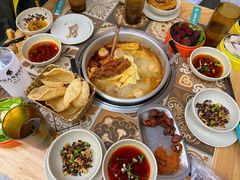 -顶上头·螺蛳火锅(五一新村店)