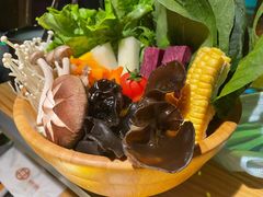 -湊湊火锅·茶憩(新中关购物中心店)
