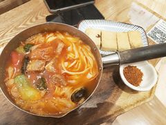 三个番茄雪花肋条粉套餐-小满手工粉(上海月星环球港店)