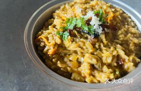 Yunnan-style Black Truffle Mushroom Risotto