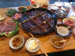 -岗上渣渣老火锅(两路口店)