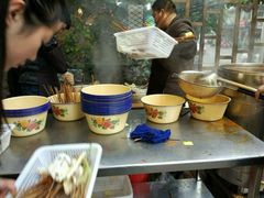 -拈签一笑黄牛肉辣卤串串