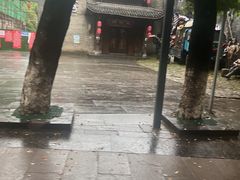-绳金塔