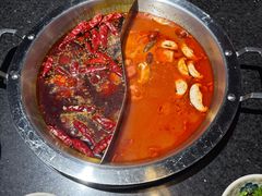 -蓉城老院十一年川味老火锅(中南店)