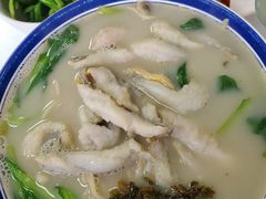 招牌黄鱼面-明呈黄鱼面馆(斜土路店)