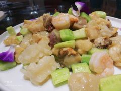 -六和聚传统烤鸭.天津菜(和平店)