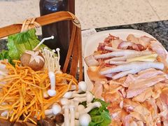 -一席地·本地鸡窝·杭帮鸡火锅(萧山银隆百货店)
