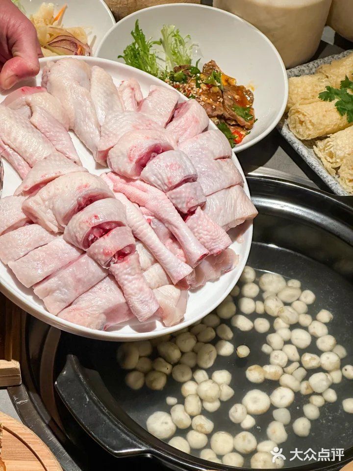 鲜鸡火锅天花板🔥一口鲜到尖叫！