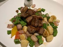 黑椒爆炒极品牛肉粒（498+10%）-皇朝会.经典传统粤菜(外滩店)