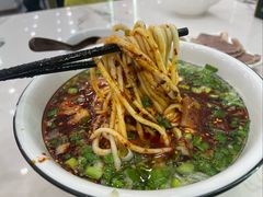 -伊穆祥牛肉面总店·清真