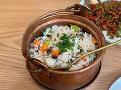 -一坐一忘云南菜(嘉里中心店)