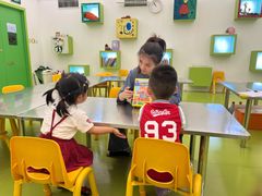 -爱睿思儿童早教亲子游泳(万象城店)
