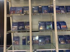 -钟书阁(松江泰晤士小镇店)