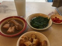 -黄亚细肉骨茶(仰光路店)