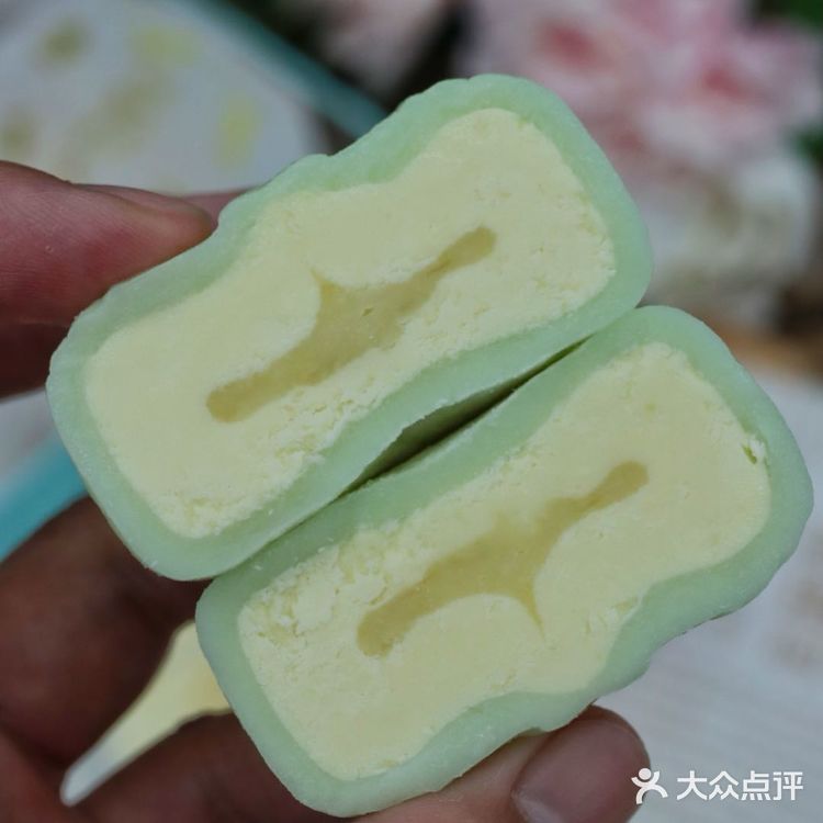 老字号无人售卖店惊现法式乳酪冰皮月饼