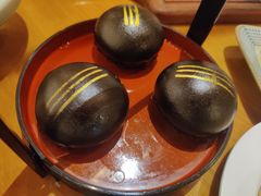 黑金流沙包-粤域茶餐厅