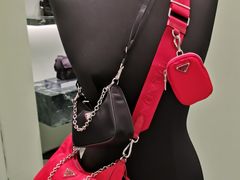 -PRADA普拉达(国金中心店)