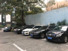 -飞洲国际广场-地下停车库