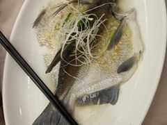 油盐蒸神仙鳊鱼-四海酒家生态粤菜