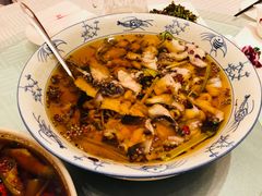 江鱼做水煮鱼-渝信川菜(工体店)