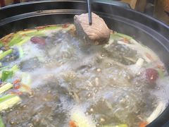 -陆记牛庄·碳锅龙虾烧烤(爱上花园店)