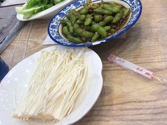 -江城燕子大排档(江汉路步行街店)