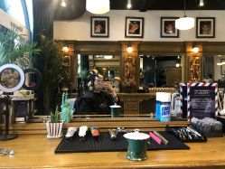 -TWOFACE 双面理发馆