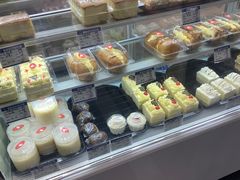 -白玉兰食品(中山公园龙之梦店)