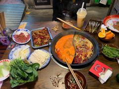 -萍姐火锅·公路夜市(武汉首店)