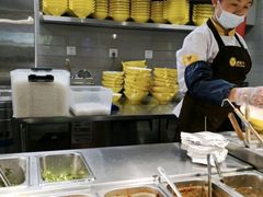 自助取餐区-黔真牛原汤牛肉粉