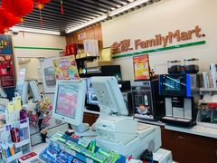 -全家便利店(东直门店)
