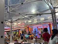 -刘姐啤酒鱼民族演艺餐厅(西街总店)