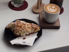 -怪 kafe.