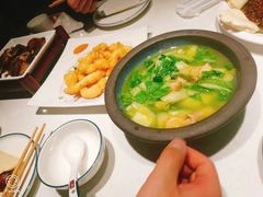 软炸虾仁-闫府私房菜·百年鲁菜(恒隆店)
