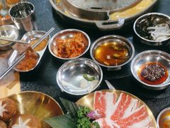 -哈哈碳都·牛肋条无限自助烤肉(宝龙店)