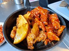 原味炸鸡和酱油鸡双拼-MI WU FACTORY米屋美食工厂餐厅(绿地店)