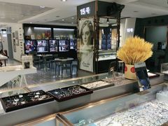 -宏宇眼镜蔡司依视路折扣店(兆佳眼镜城店)