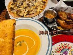 -I HOLIC艾豪丽披萨(KKone店)