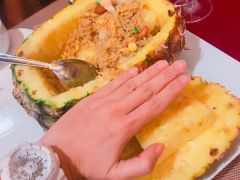 菠萝炒饭-Daddy Nimman Chiang Mai