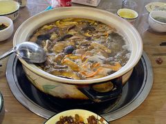 -杨记山珍鸡煲菌汤锅