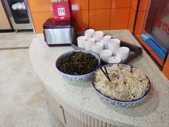 -闫家驴肉老店(华电一校店)