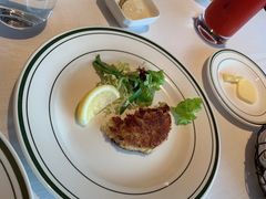 招牌蟹肉饼-Wolfgang’s Steakhouse 沃夫冈牛排馆(上海白玉兰广场店)