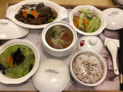 -喜喜·全套房月子会所(罗宾森广场店)