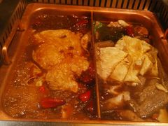 -老牌坊云南鱼豆花火锅(嵩山店)