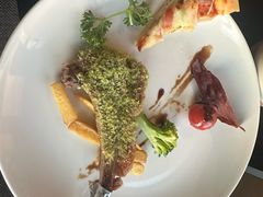 -唐拉雅秀酒店-西锦汇空中BBQ·思创餐厅