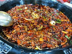-烧哥美蛙肥肠鱼火锅·十五年社区店