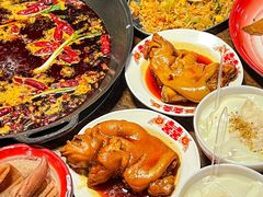 -萍姐火锅·公路夜市(武汉首店)