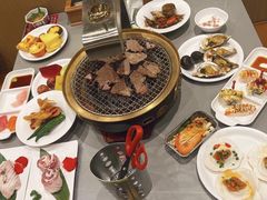 -山焱·炭火自助烤肉(周浦万达店)